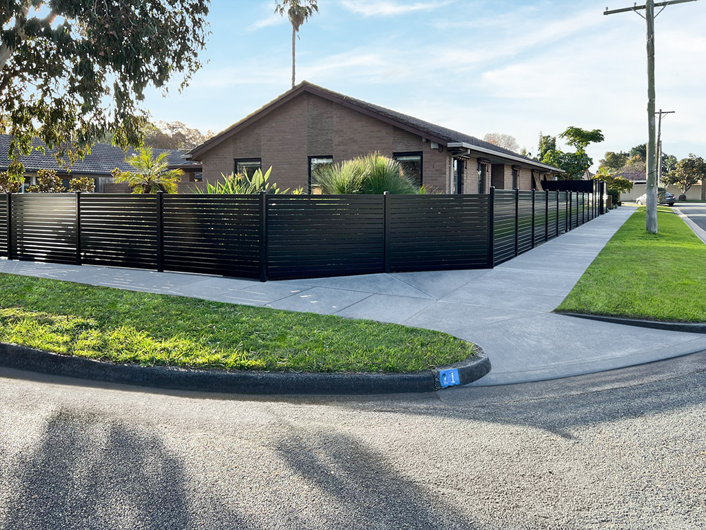 Modern horizontal-slat aluminum fence, style we install